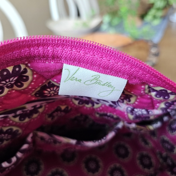 Vera Bradley "Frannie" bag and matching wallet in "Very Berry Paisley" print - Picture 7 of 13